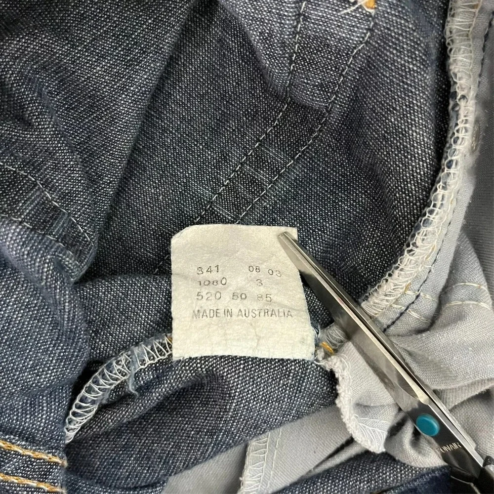 Levi's Jeans Men's Size 33 Blue 520‎ Bootcut Button Fly Medium Wash Vtg 90s